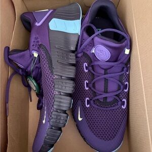 Nike Free Metcon 4 Shoes - Deep Purple and Volt NEW IN BOX women's size 10